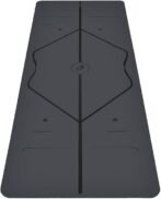 Liforme Original Yoga Mat – Free Yoga Bag Included – Patented Alignment System, Warrior-like Grip, Non-slip, Eco-friendly, sweat-resistant, long, wide, 4.2mm thick mat for comfort Visit the LIFORME Store