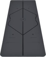 Liforme Original Yoga Mat – Free Yoga Bag Included – Patented Alignment System, Warrior-like Grip, Non-slip, Eco-friendly, sweat-resistant, long, wide, 4.2mm thick mat for comfort Visit the LIFORME Store